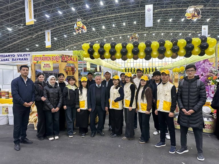 Toshkent davlat agrar universiteti vakillari “Asal bayrami” xalqaro ko‘rgazma-yarmarkasida ishtirok etmoqda
