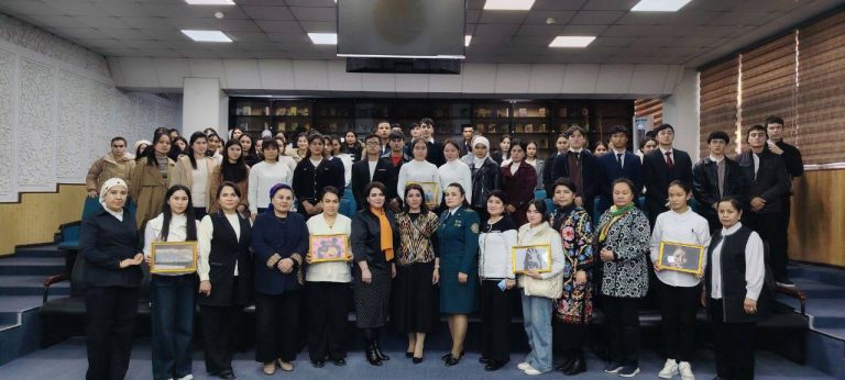 “Xotin-qizlarga nisbatan zo‘ravonlikka barham berish xalqaro kuni” munosabati bilan 25-noyabrdan 10-dekabrgacha davom etadigan “Xotin-qizlarga nisbatan raqamli zo‘ravonlikka barham berish uchun birlashaylik” shiori ostidagi targ‘ibot tadbirlari doirasida Toshkent davlat agrar universitetida “Zo‘ravonliksiz hayot-har bir ayolning huquqi” mavzusidagidavra suhbati o’tkazildi