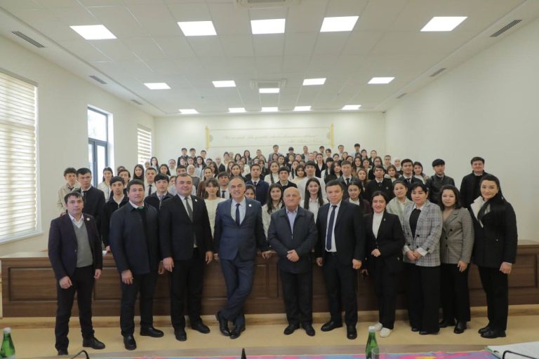 Toshkent davlat agrar universiteti “Renessans” ma’ruza zallari majmuasida “Nazm gulshani” nomli adabiy-badiiy kechasi tashkil etildi