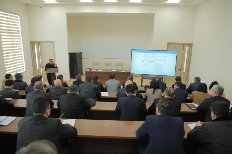 Toshkent davlat agrar universitetida O‘zbekiston Respublikasining “Manfaatlar to‘qnashuvi to‘g‘risida” hamda Korrupsiyaga qarshi kurashish to‘g‘risida”gi qonunlari ijrosini ta’minlash, shuningdek, universitetda korrupsiyaga qarshi kurashish siyosatini keng targ‘ib etish maqsadida universitetning boshqaruv (rahbar) xodimlari ishtirokida o‘quv seminari tashkil etildi.