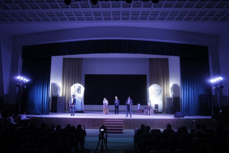 Toshkent davlat agrar universiteti “Iste’dod” talabalar teatr jamoasi “Talabalar teatr studiyalari” ko‘rik-tanlovining yakuniy respublika bosqichida ishtirok etmoqda