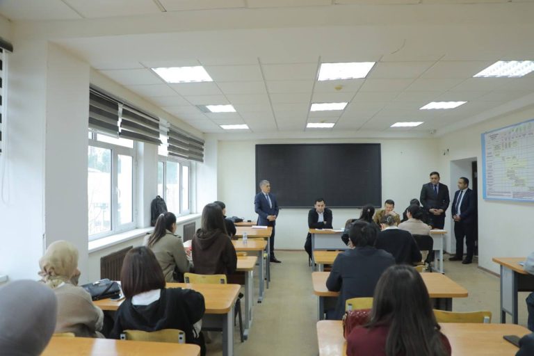Joriy yilning 24-fevral kuni Shavkat Mirziyoyevning yoshlar bilan o‘tkazgan ochiq muloqotida belgilab berilgan ustuvor vazifalar ijrosini ta’minlash maqsadida Toshkent davlat agrar universitetida bitiruvchi yoshlar bandligini ta’minlashga qaratilgan keng qamrovli ishlar tashkil etilmoqda
