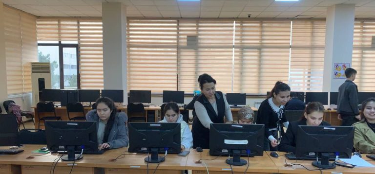 Toshkent davlat agrar universiteti axborot resurslar markazida kompyuter savodxonligi bòyicha mashģulot ótkazildi