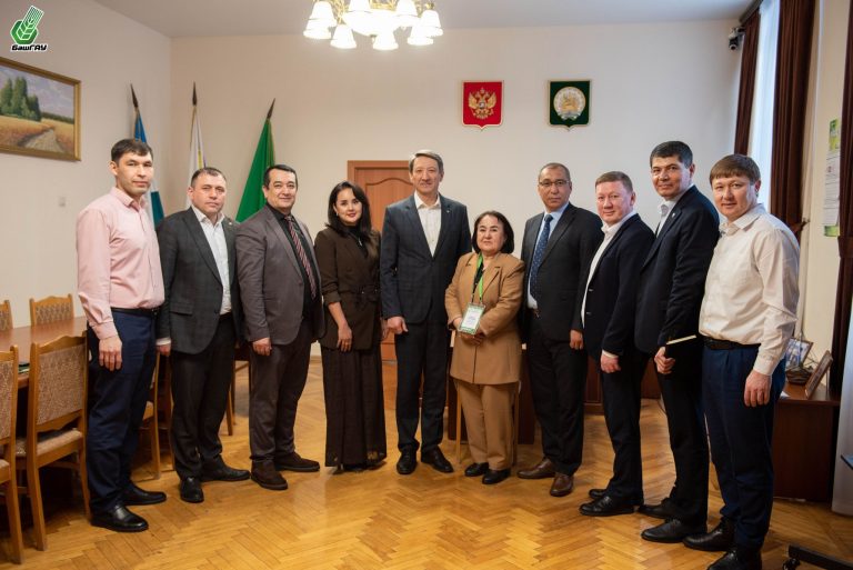 TDAU OLIMLARI BOSHQIRDISTONDA: AGROKOMPLEKS-2026 VA TROPIK O‘SIMLIKLAR TAJRIBASI ALMASHILDI