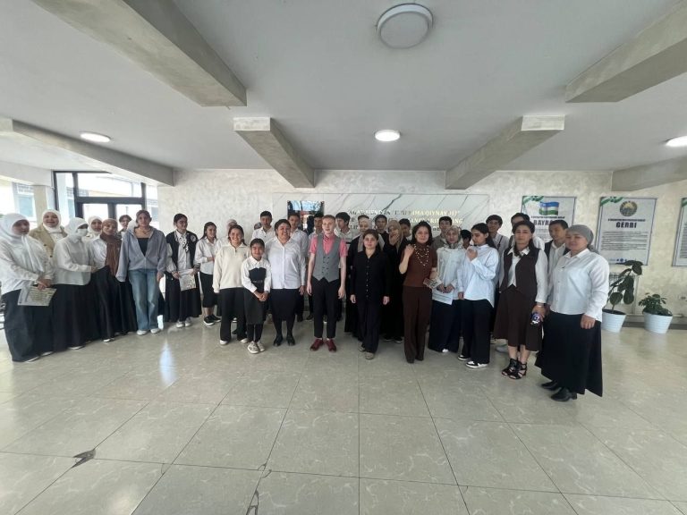 TDAU va Rossiyaning nufuzli OTM vakillari Qibraylik yoshlar bilan uchrashdi