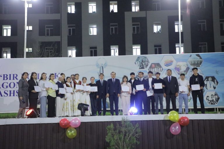 YOSHLAR OQSHOMI KO‘TARINKI RUHDA BO’LIB O‘TDI