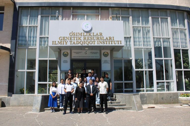 TDAU talabalari uchun O‘simliklar genetik resurslari ilmiy-tadqiqot institutida sayyor dars tashkil etildi