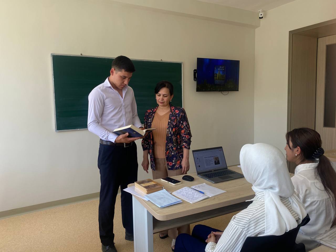 photo_5442900729128490598_y