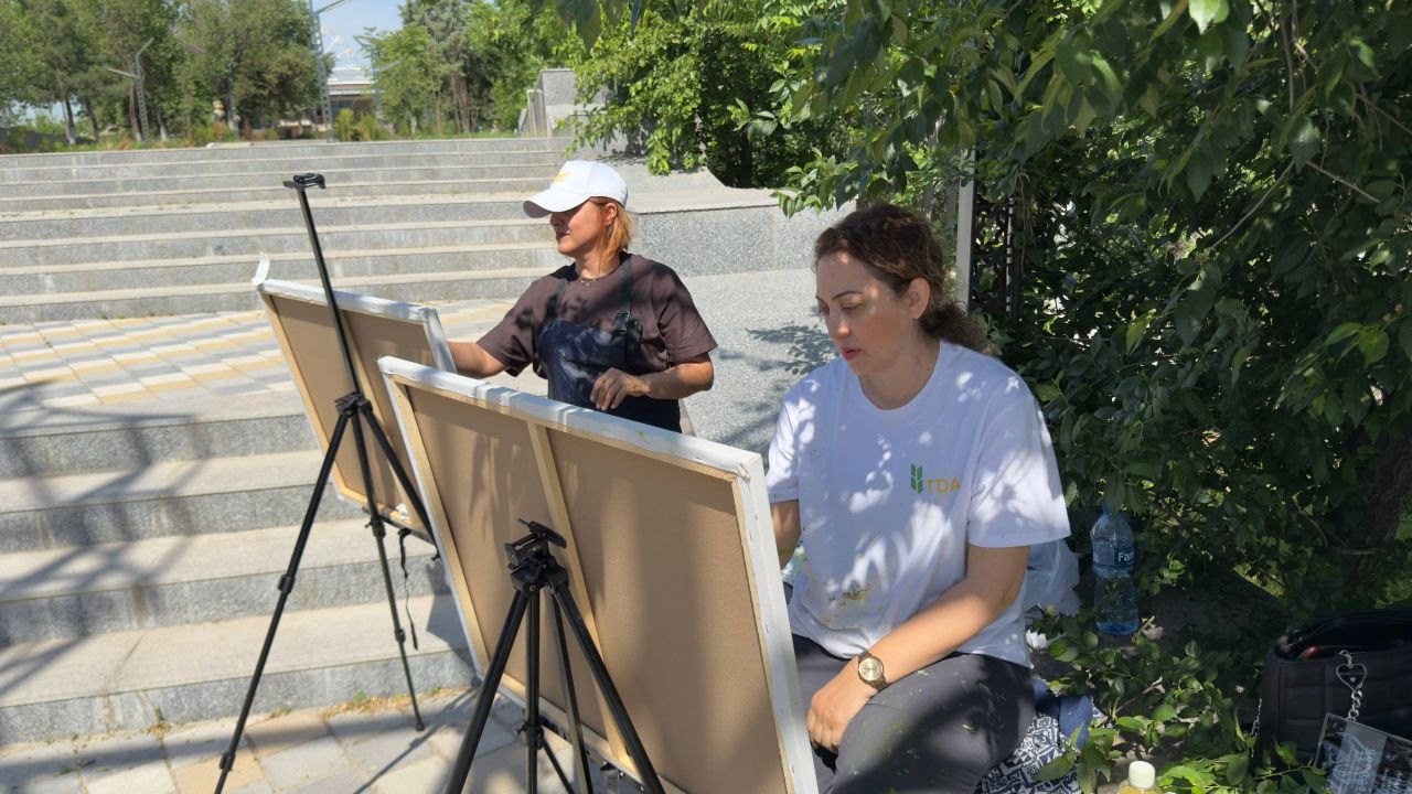 photo_5444944948877791808_y