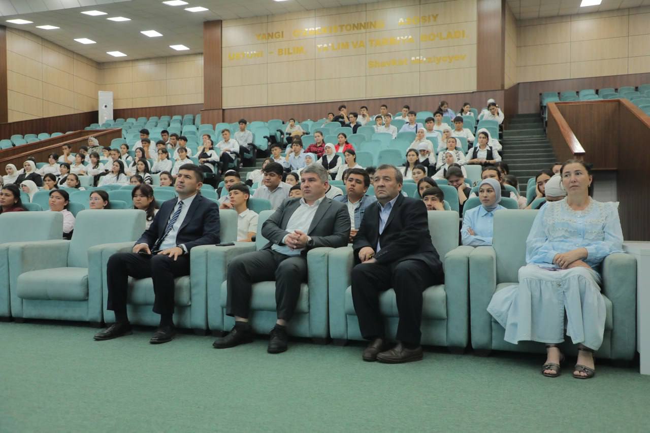 photo_5447152484758525529_y