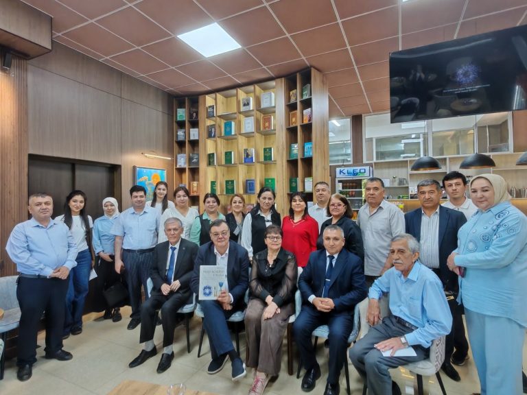 Xalqaro hamkorlik: Rossiyalik professor universitetimizda mehmon bo‘ldi