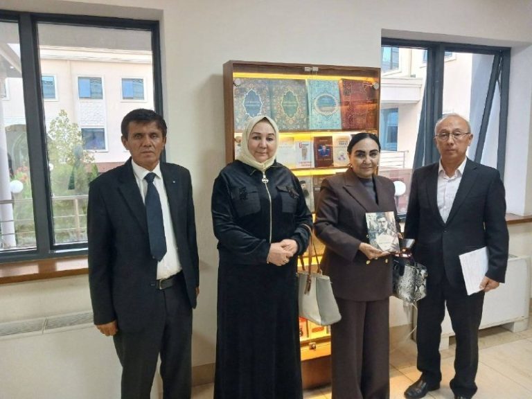 TDAU vakillari Cho‘lpon xotirasiga bag‘ishlangan “Sarchashma” kitobi taqdimotida ishtirok etdi